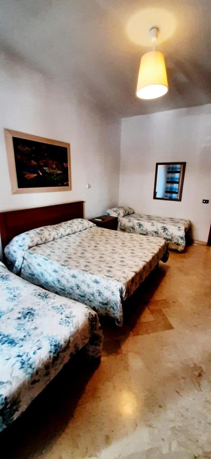 Casa Piacquadio Hotel Bari Buitenkant foto